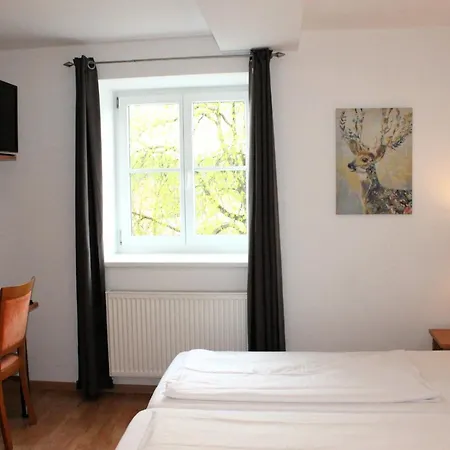 Waitzingers Hotel